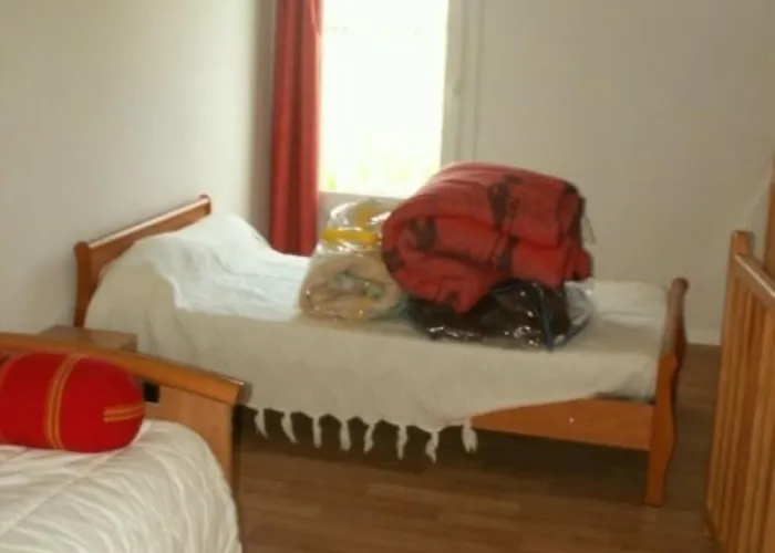 Maisonnette Avec Piscine Pour 5 Pers, Animaux Admis - Fr-1-476-28